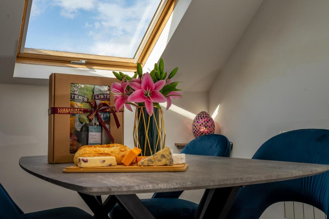 The Penthouse At Quayside Apartment York Bagian luar foto